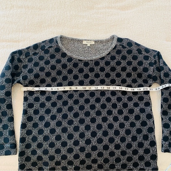 Madewell Reversible Sweater - like new condition. Size Small - Picture 9 of 16